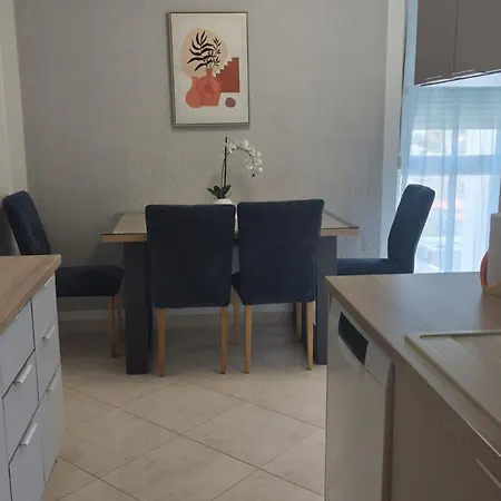 Alba Apartman *